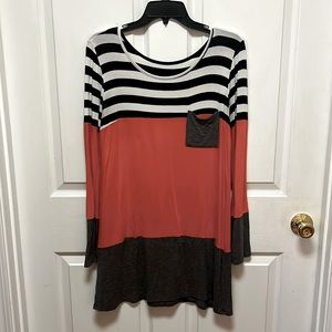 Long Colorblock Shirt, Size M